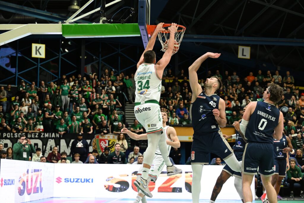 Sto punktów pod choinkę! [RELACJA]