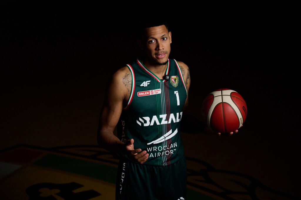 Decyzje zarządu przed fazą playoff